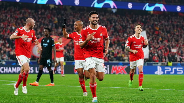 歐冠生死局:阿賈克斯主場背水狙擊本菲卡